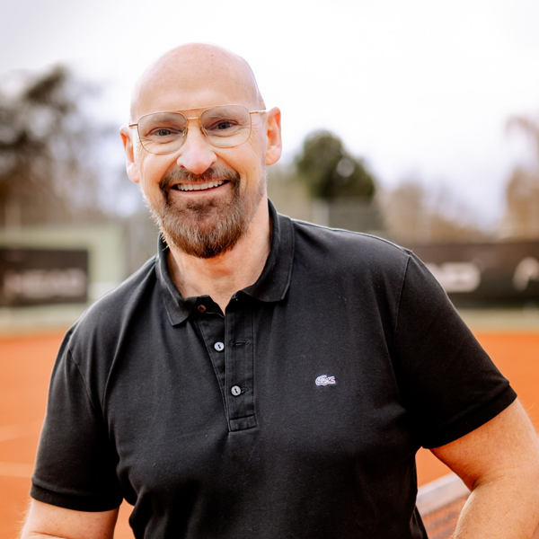 Dr. Peter Burkhart